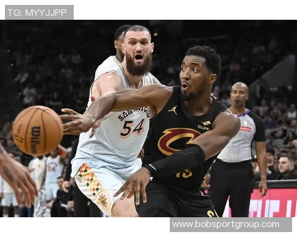 开拓者掌握杯赛主动权战胜马刺即可晋级淘汰赛 开拓者掌握杯赛主动权战胜马刺即可晋级淘汰赛