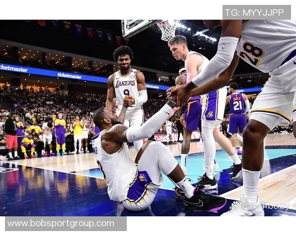 费尔斯期待与湖人交锋渴望在赛场上对决詹姆斯